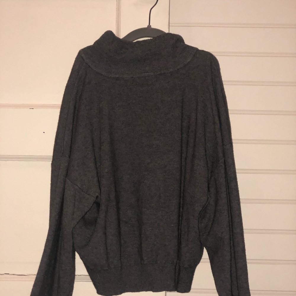 Kendall & Kylie Cropped 1/4 Zip Sweater - Picture 3 of 4